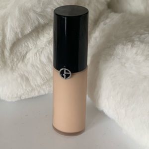 New Giorgio Armani luminous silk concealer shade 4
